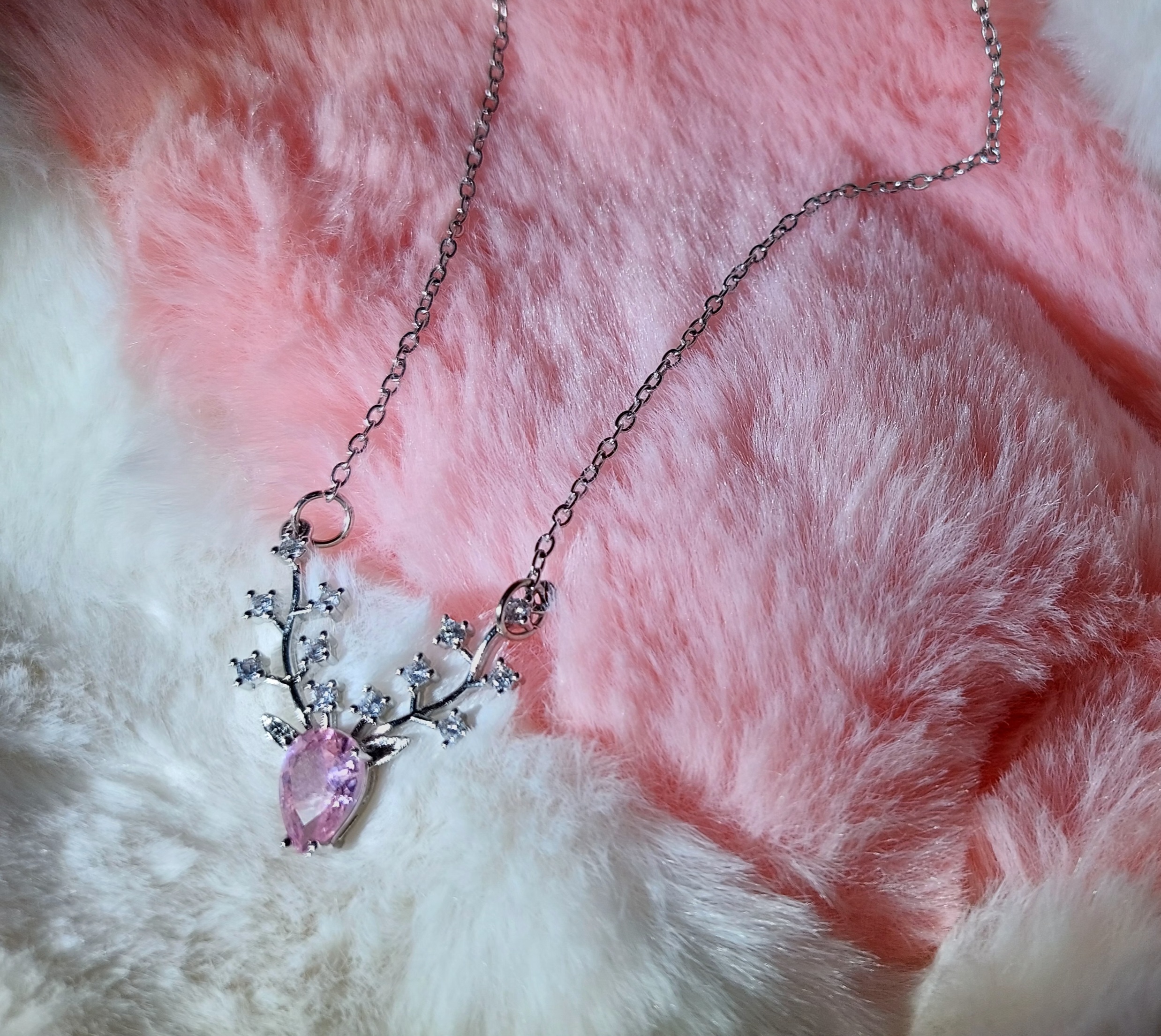 گردنبند شاخ گوزن